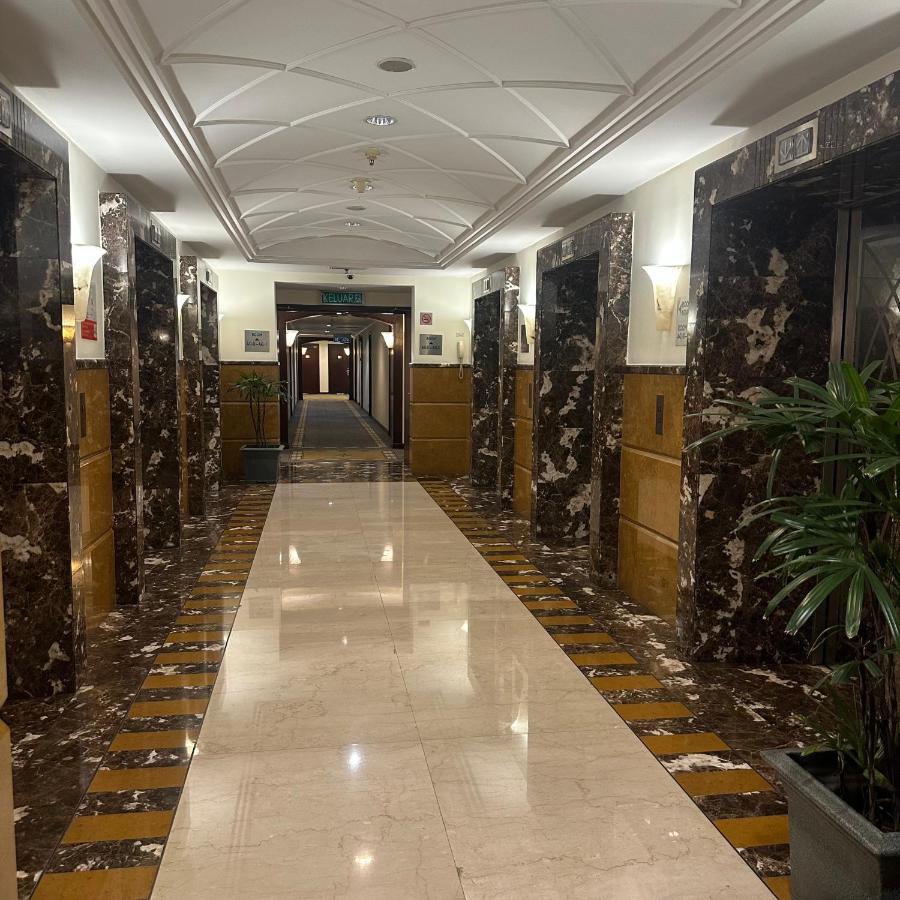 Peak Suites At Times Square Куала Лумпур Екстериор снимка