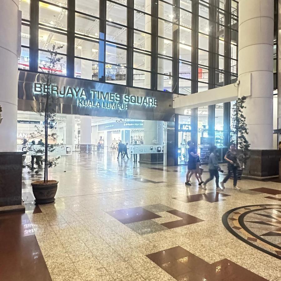 Peak Suites At Times Square Куала Лумпур Екстериор снимка