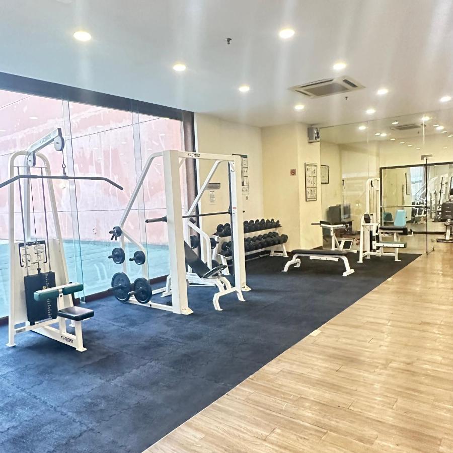 Peak Suites At Times Square Куала Лумпур Екстериор снимка